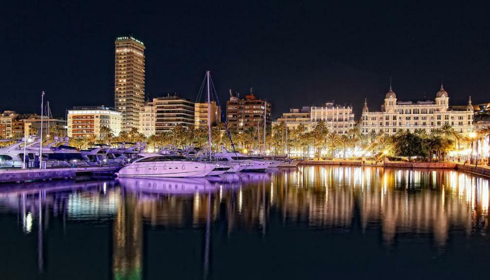 Apartamento Casco histórico Alicante Exterior foto